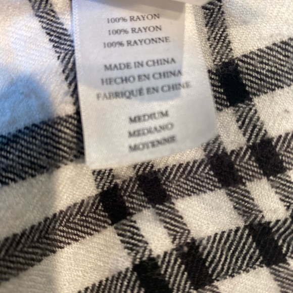 Rails luxury button down “flannel” style blouse - Picture 11 of 11